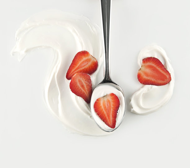 草莓和奶油图片下载