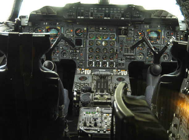 康科德驾驶舱图片下载