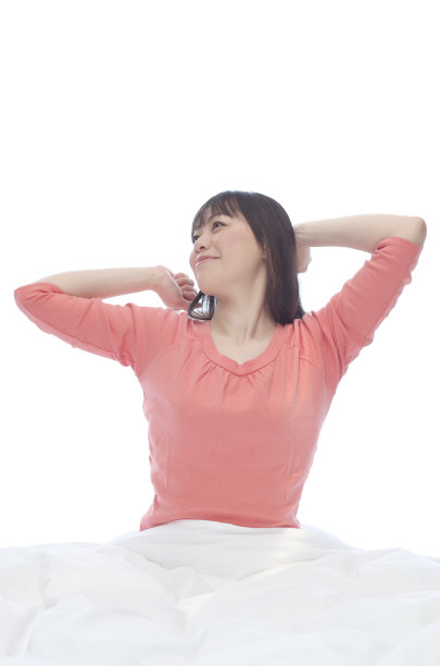 在床上伸展图片下载