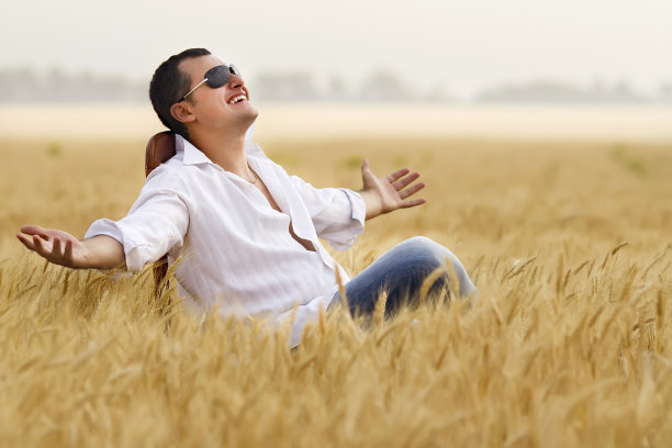 人在现场图片下载