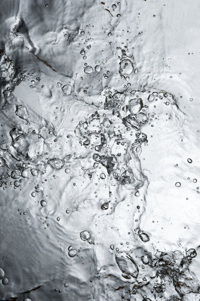 黑暗的水图片下载