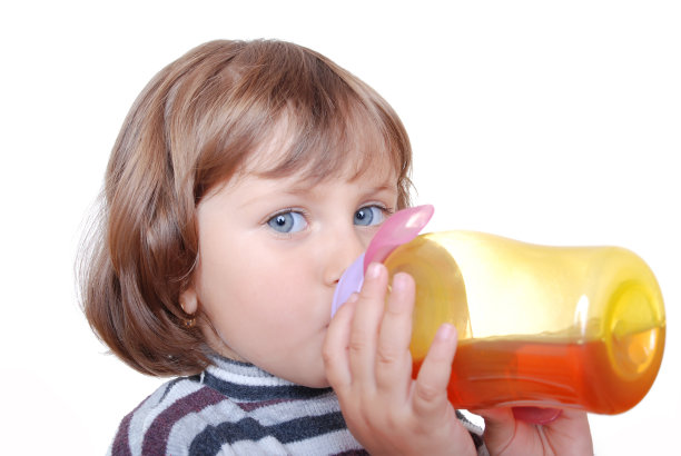 婴儿喝图片下载