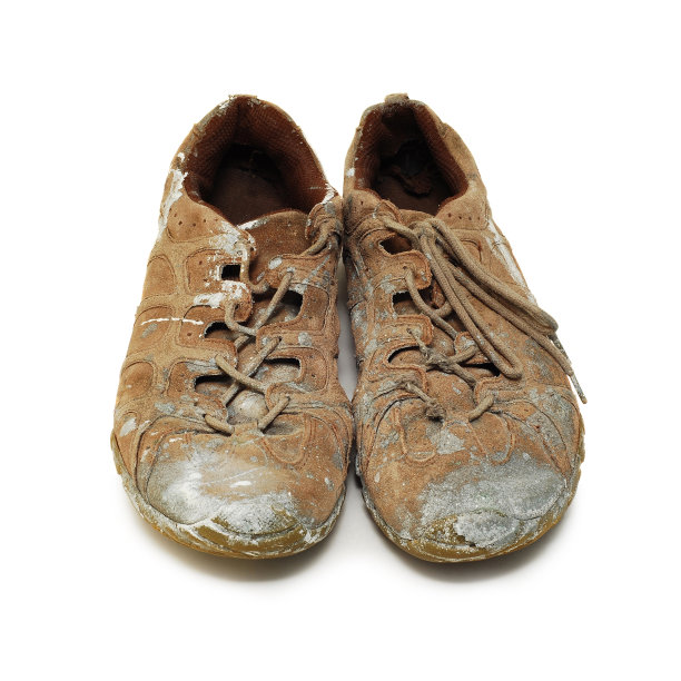 工人的鞋子图片下载