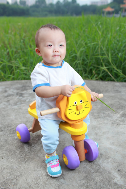 三轮车图片下载