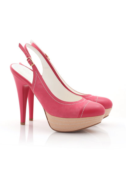 红色性感的女人鞋孤立在白色图片下载