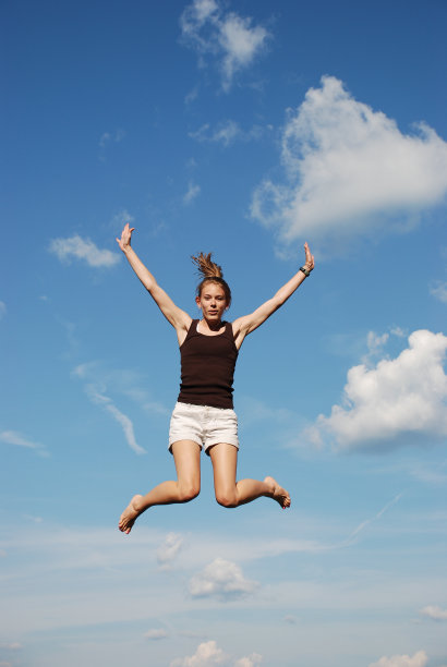 蹦床的乐趣图片下载