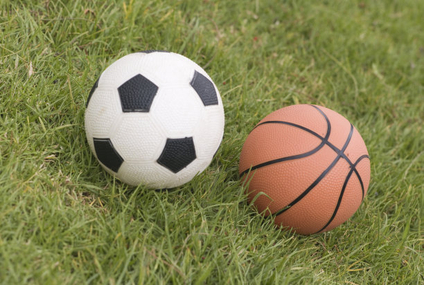 足球和篮球图片下载