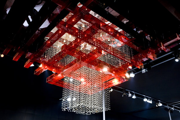 奢华的水晶吊灯图片下载