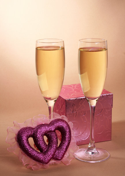 玻璃和心脏图片下载