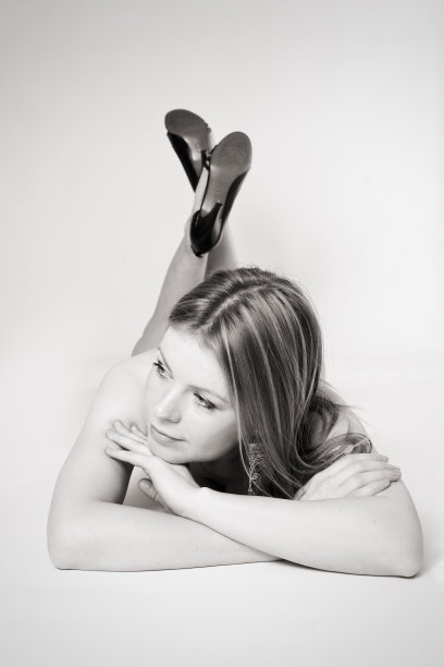 年轻快乐的女人图片下载