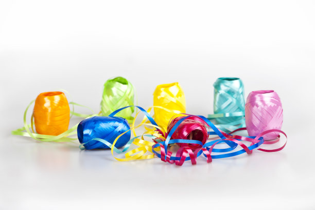 一套彩色的礼品丝带图片下载