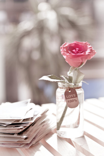 晴朗的一天图片下载