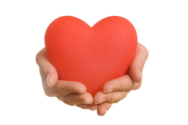 拿着一颗红心图片下载