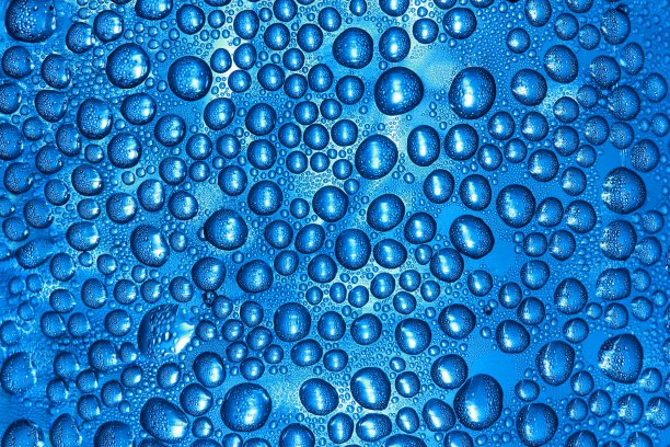 玻璃表面有水滴图片下载