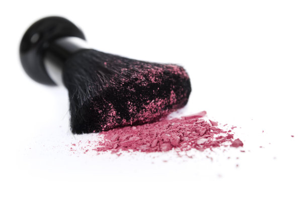 化妆品:腮红和刷子图片下载