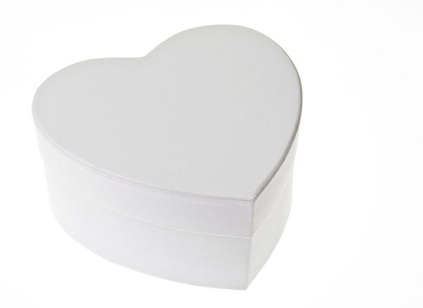 封闭的白色心盒图片下载
