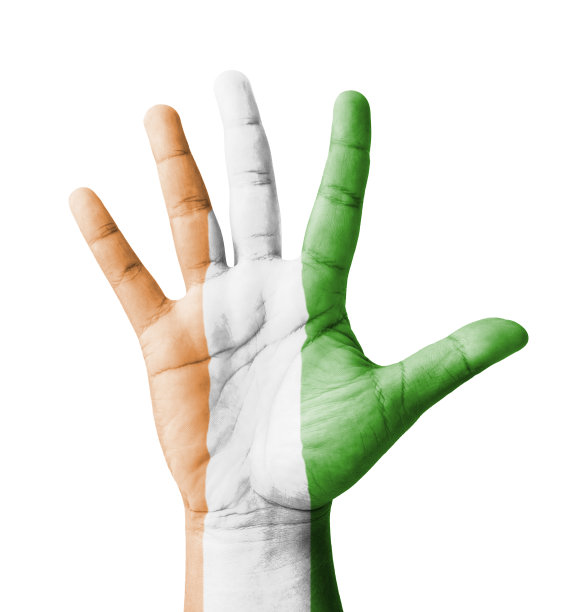 张开手举起，多用途概念，象牙海岸国旗绘制图片下载