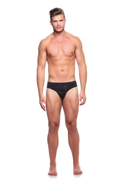 穿内裤的男人图片下载