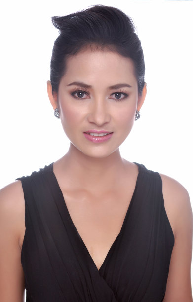 黑衣女人图片下载