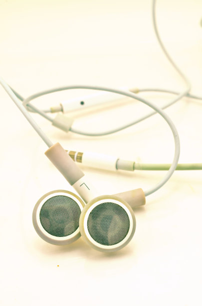 概念数码音乐白色耳机图片下载