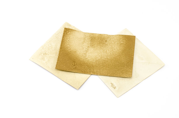 旧牛皮纸孤立在白色图片下载