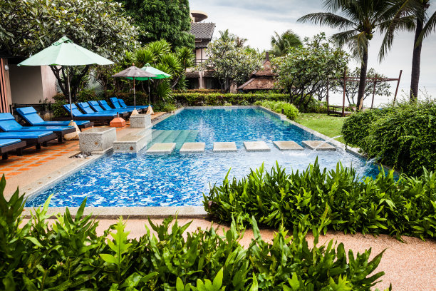 游泳池图片下载