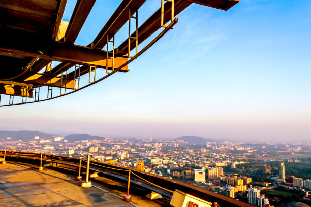 吉隆坡塔上的日落图片下载