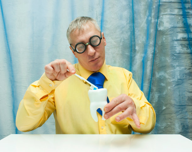 牙科教授图片下载