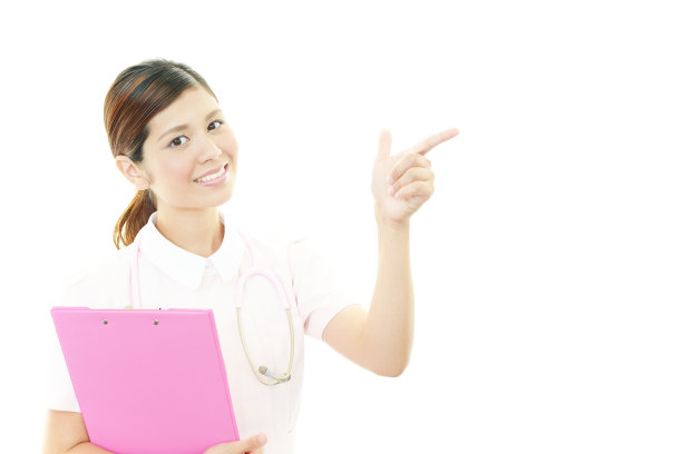 微笑的亚洲女护士图片下载