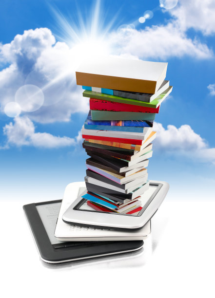 电子书阅读器里成堆的书图片下载