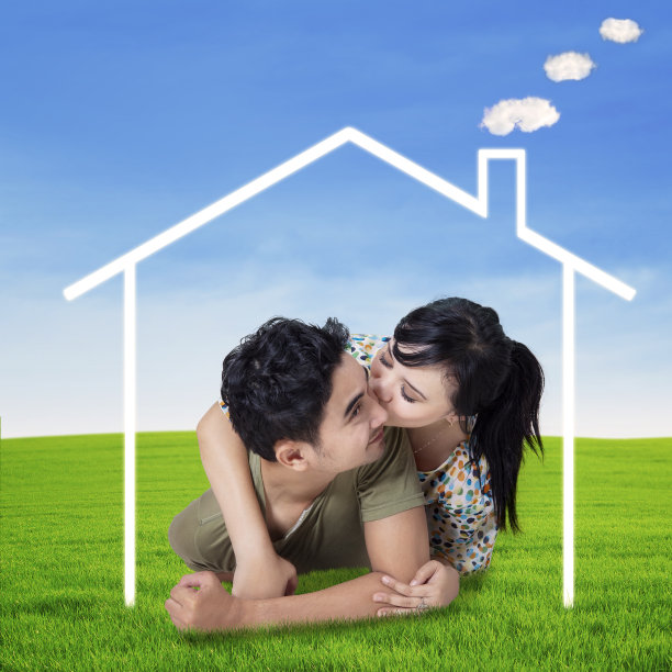 幸福的夫妇和梦想的房子图片下载