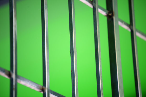 监狱的背景图片下载