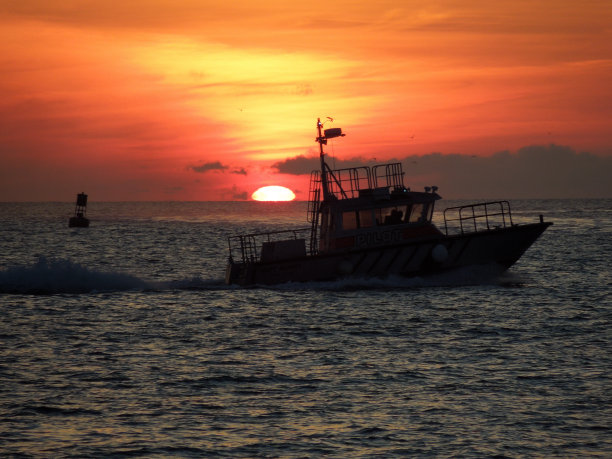 基韦斯特的日落钓鱼图片下载