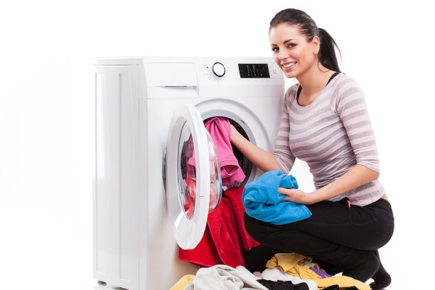 妇女洗衣服的工作室照片图片下载