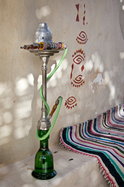 水烟，突尼斯内陆的传统烟斗图片下载