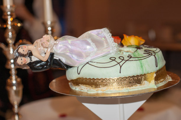 糟糕的婚姻图片下载