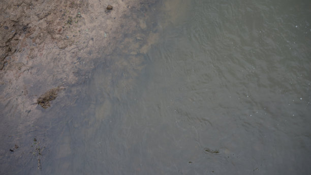 棕色水图片下载