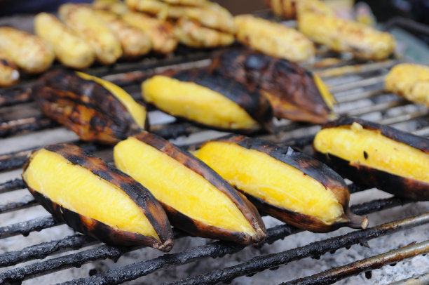 烤香蕉大蕉，健康水果图片下载
