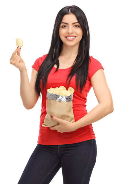 吃薯片的女人图片下载