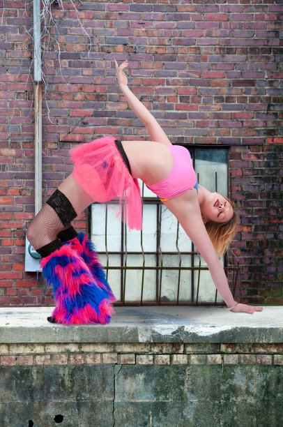 杂技演员图片下载