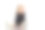 穿着黑裙子的可爱小女孩图片下载