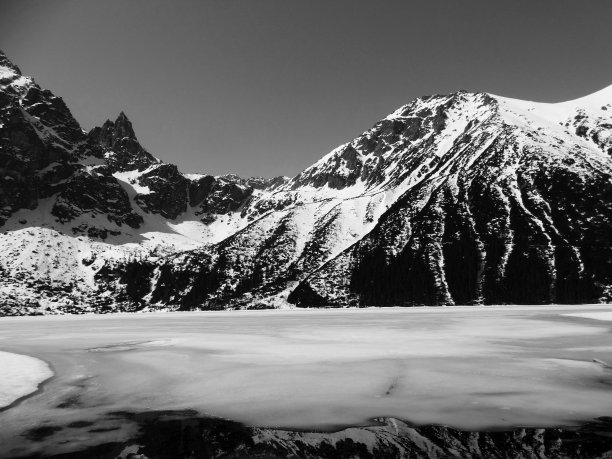 山的倒影图片下载