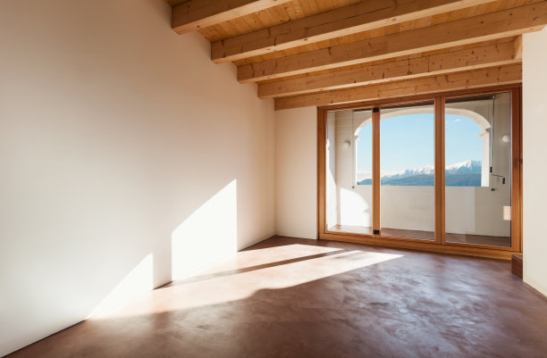 空房间，可以看到山景图片下载