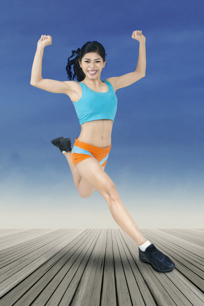 坚强的女人赢得了一场比赛图片下载