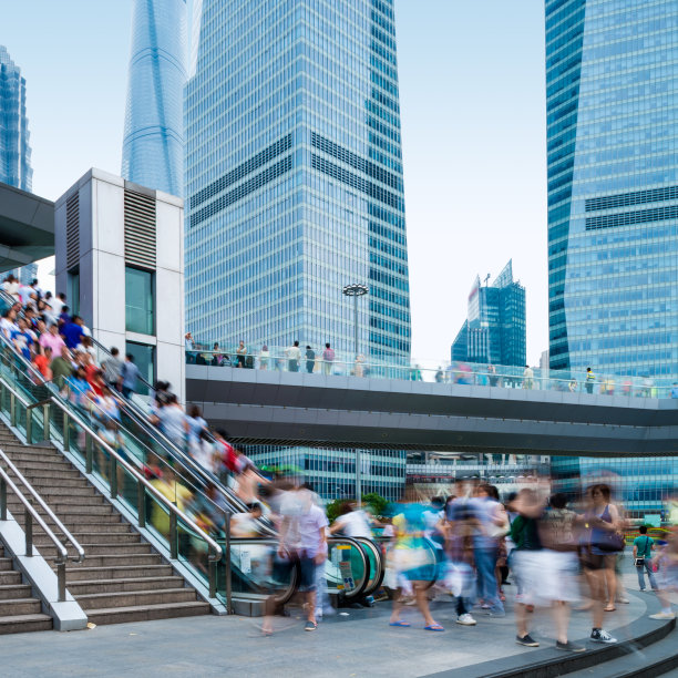 拥挤的人群图片下载