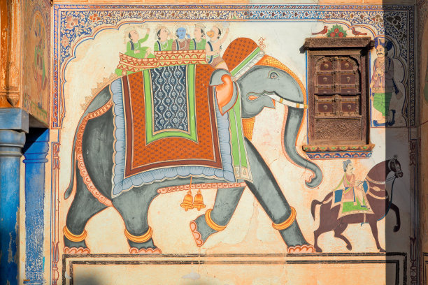 美丽的壁画在古老的哈维里曼达瓦，印度图片下载