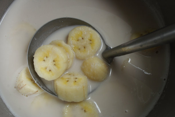 椰奶香蕉，泰国甜点图片下载