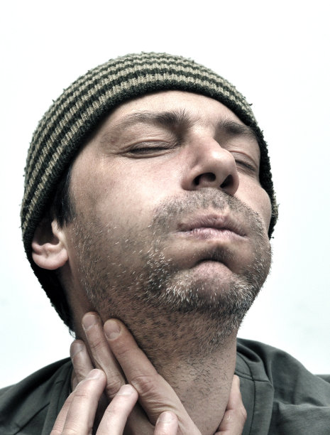 男人牙痛，牙齿痛，脸肿图片下载