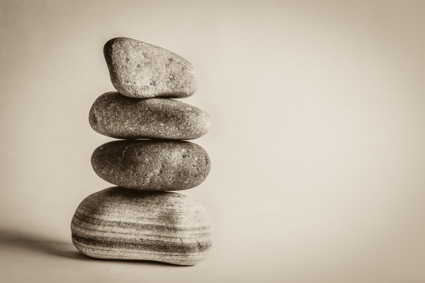 一堆一堆的石头图片下载