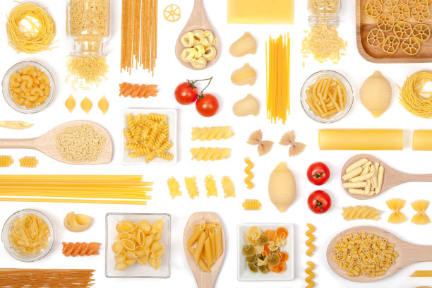 白色背景上的各种意大利面素材图片